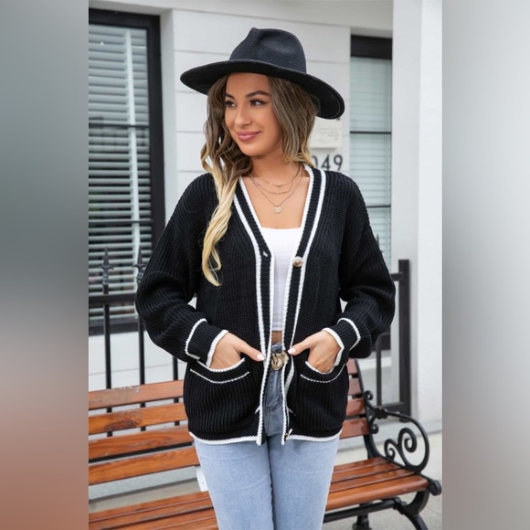 Waffle Knit V-Neck Cardigan with Pocket - Picture 4 of 12